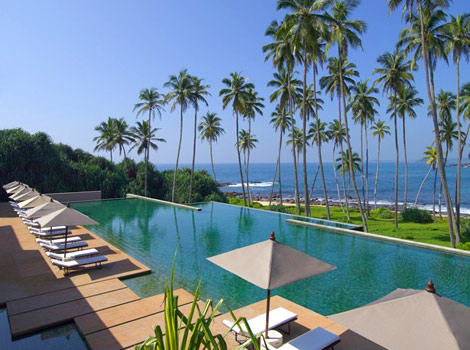Amanwella beachfront pool, an Amanresorts luxury hideaway in Sri Lanka