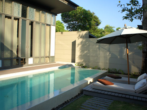 Laundered white villas offer intelligent living space and private pools