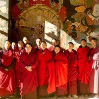 Bhutan travel guide, red-robed monks
