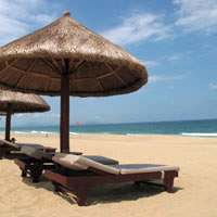 Sanya fun guide, acres of sand in Haitang Bay, Kempinski beach