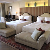 Haitang Bay resorts review, Royal Begonia room decor