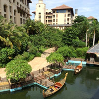 Sanya fun guide for families, Wanda Vista Haitang Bay canals with gondolas