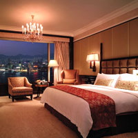Hong Kong business hotels, Island Shangri-La room image