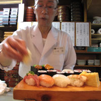 Tokyo dining, sushi at Tsukiji Fish Market