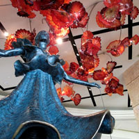 Macau casino hotels review, MGM Grand vs Mandarin Oriental, art works
