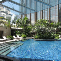 Grand Hyatt's free-form pool catches lots of sun