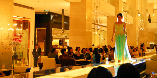 Luxury shopping mall in Kuala Lumpur : The Gardens Mall @ Mid