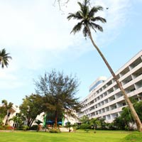 Yangon conference hotels, Inya Lake