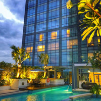 Best Manila hotel pools, Raffles Makati's private plunger