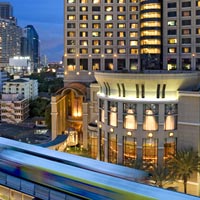 Bangkok business hotels, Sheraton is connected to the BTS Station