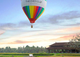 Chedi Club Tanah Gajah Ubud offers balloon views