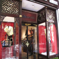 Saigon shopping guide, Khai Silk store on Dong Khoi