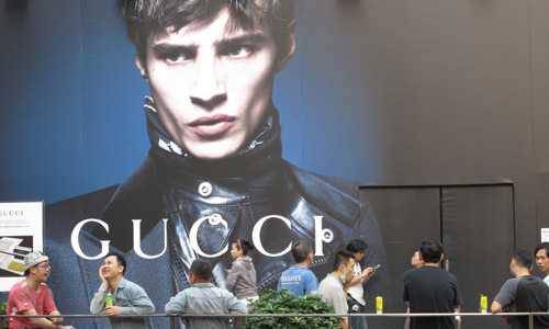 Gucci Poster Queens Road Central / photo: Vijay Verghese