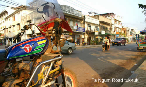 Fa Ngum Road tuk-tuk / photo: Vijay Verghese