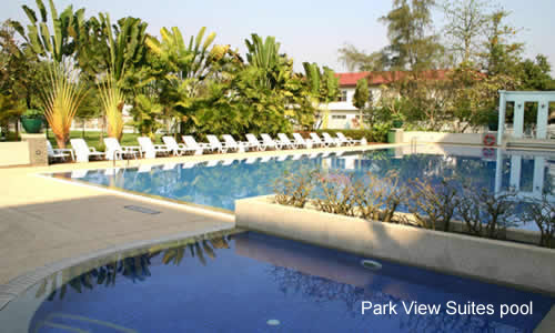 Park View Suites pool / photo: Vijay Verghese