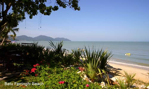 Rasa Sayang beach / photo: Vijay Verghese