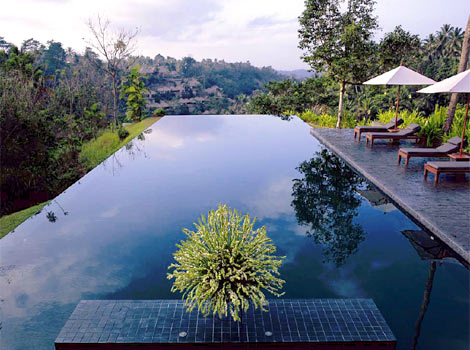 Stunning infinity pool at Alila Ubud, one of the best Bali resorts for romantics