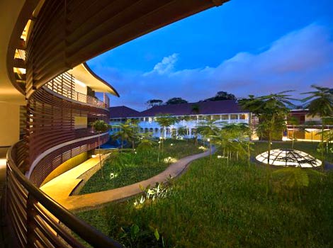 Capella Singapore's colonial facade - one of the best Singapore heritage hotels