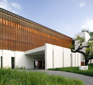 This chic hideaway is one of the best Chiang Mai spa resorts for honeymooners or families