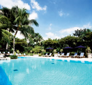 Peninsula Manila pool