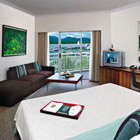 Cairns hotels, Shangri-La