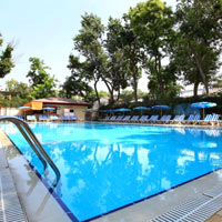 Radisson outdoor pool