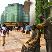 Beijing shopping guide, statues outside APM Mall on Wangfujing