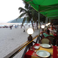 Sanya fun guide, Dadonghai Russian beachfront cafe