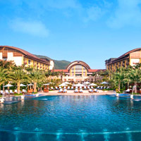 Sanya luxury resorts review, St Regis pool