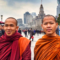Shanghai fun guide, monks on the Bund