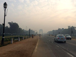 New Delhi smog - India Gate December 2017