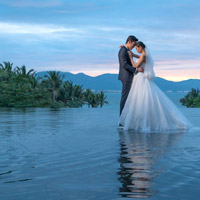 Sanya beach weddings and luxury romance at Park Hyatt Sunny Bay
