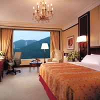 Best Hong Kong business hotels, Island Shangri-La Peak View room