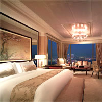 Island Shangri-La is a grand hotel in the classical tradition - Presidential Suite