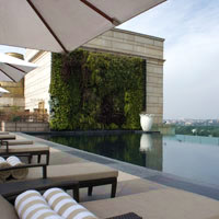 Leela Palace rooftop infinity pool