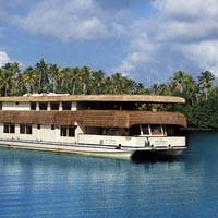 Kerala luxury houseboats, Oberoi Vrinda