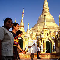 Yangon fun guide, Burma travel tips, Shwedagon Pagoda
