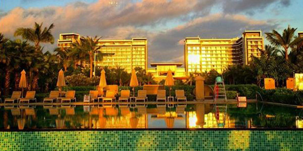 Sofitel Sanya Leeman Resort fronts a super stretch of sand in Hainan