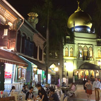 Sultan Masjid lights up near Arab Street