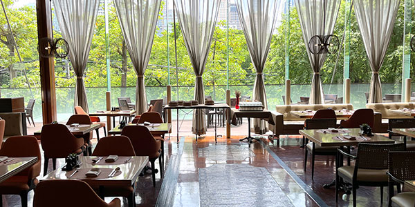 Bangkok lifestyle hotel reviews, Indigo is top choice with a great rooftop bar and the cool Metro at Wireless cafe (pictured)