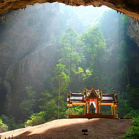 Hua Hin fun guide - Phraya Nakhon Cave