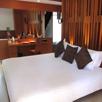 Patong fun hotels, La Flora pool villa room