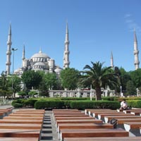Istanbul hotels review and guide, the magnificent Blue Mosque