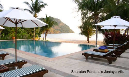 Sheraton Perdana's Jentayu Villa / photo: Vijay Verghese